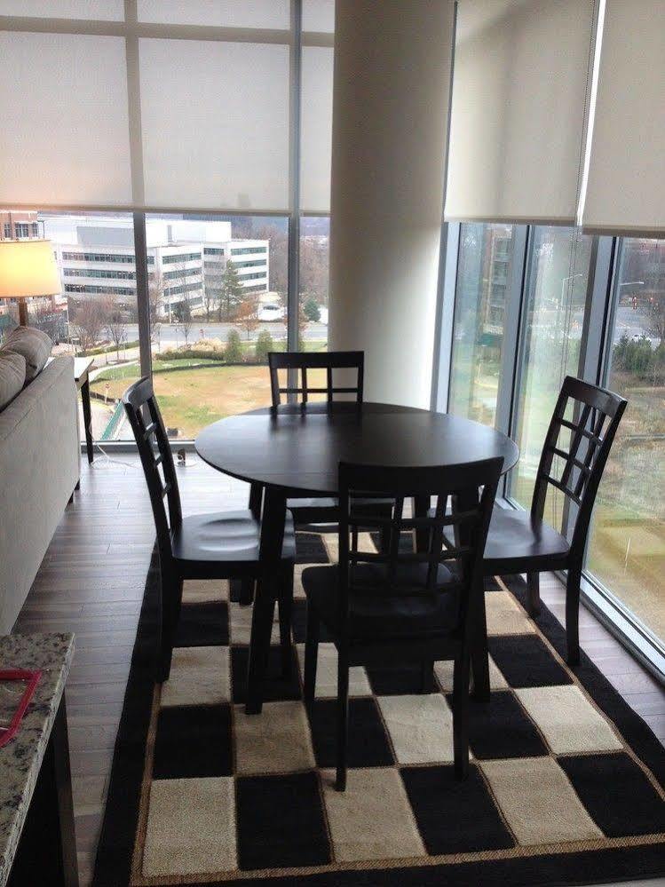 Weichert Suites At The Ovation McLean Eksteriør billede